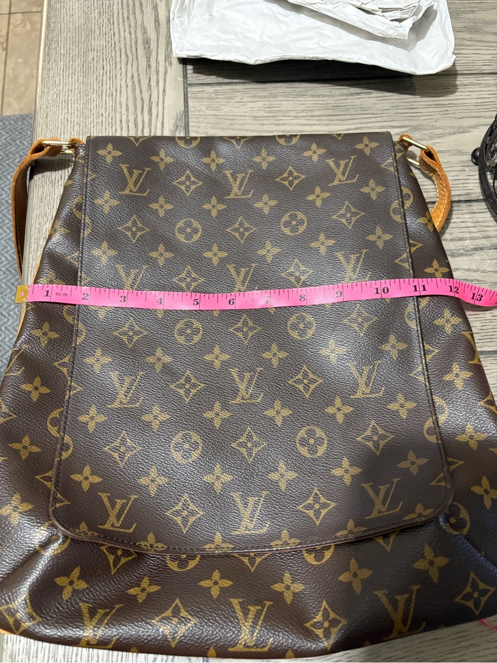 Louis Vuitton Crossbody Bag - Picture 12 of 13